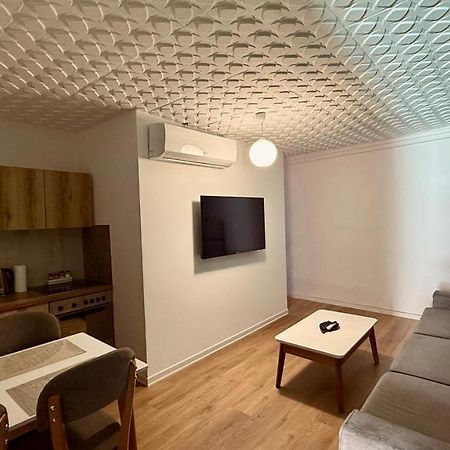 Apartamento Host Elios Tirana Exterior foto