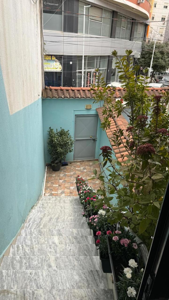 Apartamento Host Elios Tirana Exterior foto